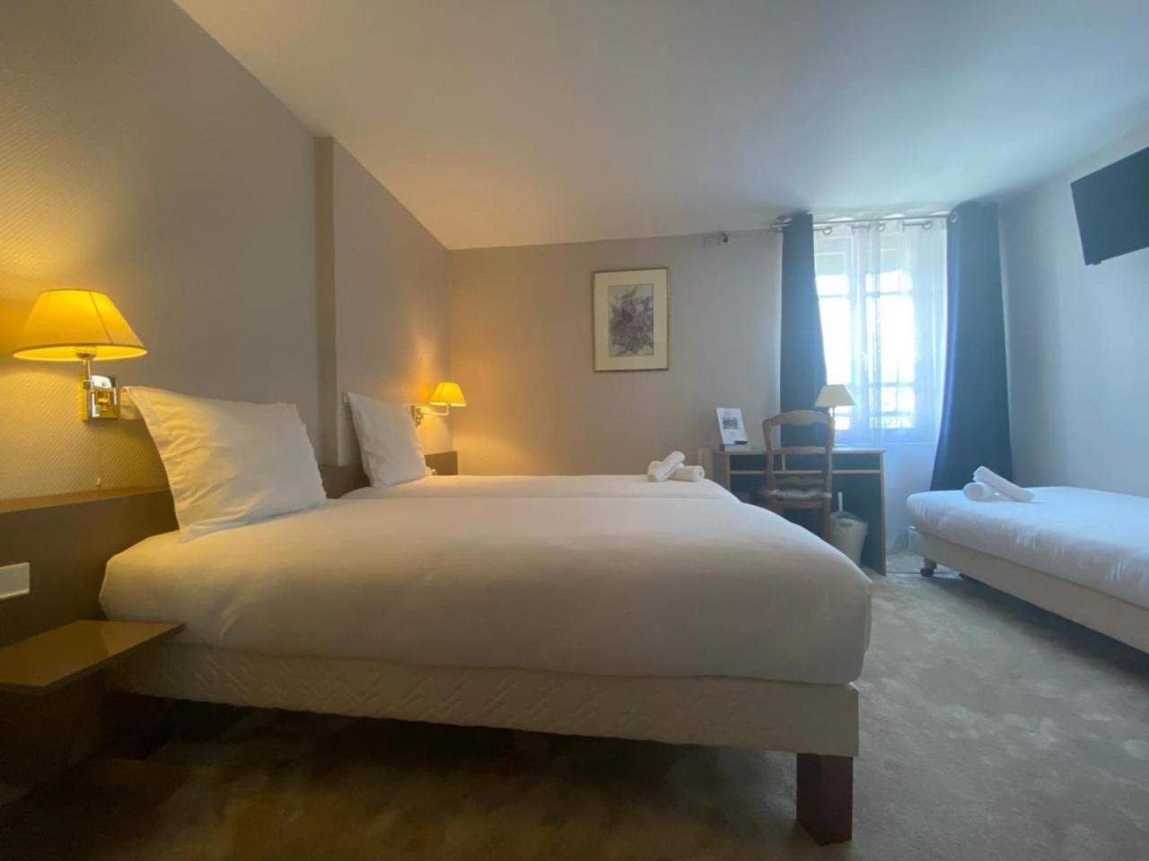 Hotel Paris Vesinet- Logis Hotel Restaurant Le Vésinet Exteriör bild